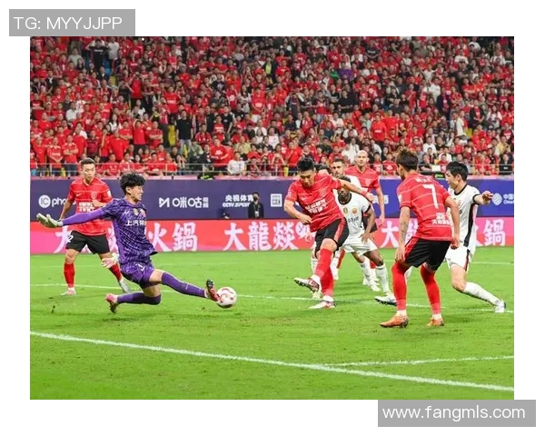 成都足球队在选拔赛中以90分稳居积分榜首位展现强劲实力