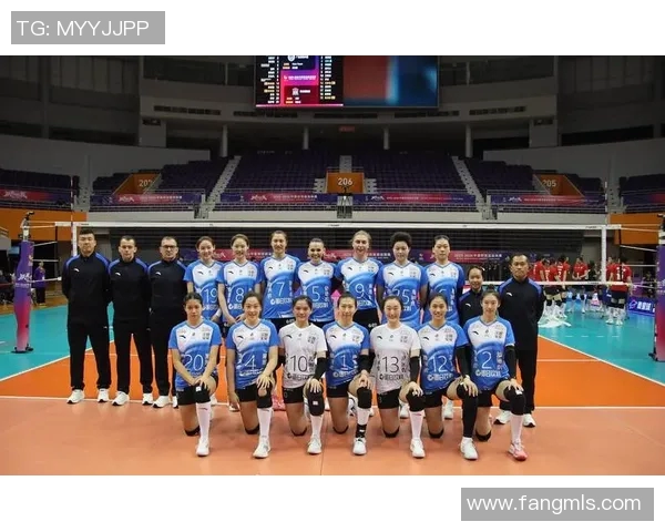 深圳排球队在全国排球配合排行榜中荣获第四名展现强大实力与团队默契 深圳排球队在全国排球配合排行榜中荣获第四名展现强大实力与团队默契